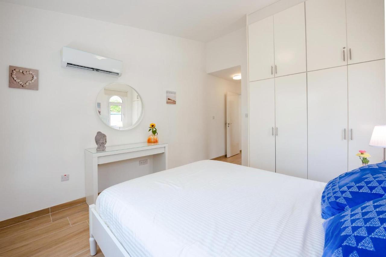Bungalow Mikaella By Ezoria Villas Korall-öböl Kültér fotó