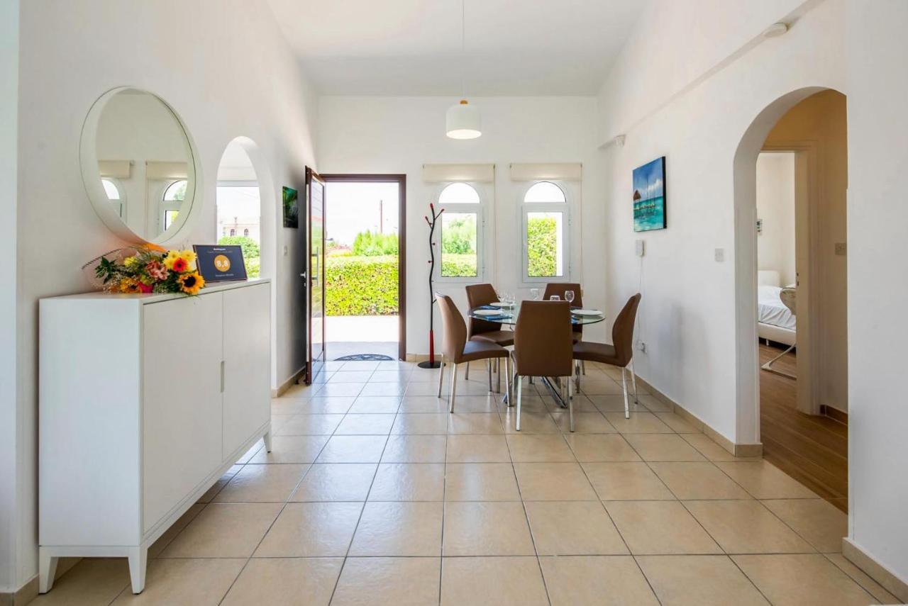 Bungalow Mikaella By Ezoria Villas Korall-öböl Kültér fotó