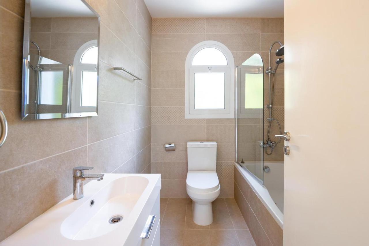Bungalow Mikaella By Ezoria Villas Korall-öböl Kültér fotó