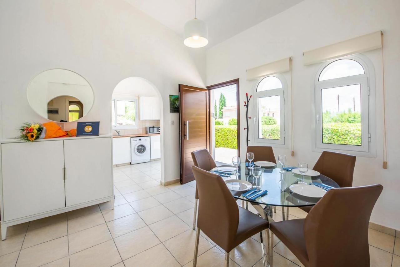 Bungalow Mikaella By Ezoria Villas Korall-öböl Kültér fotó