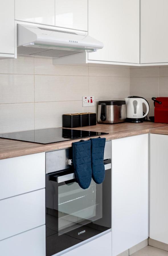 Bungalow Mikaella By Ezoria Villas Korall-öböl Kültér fotó