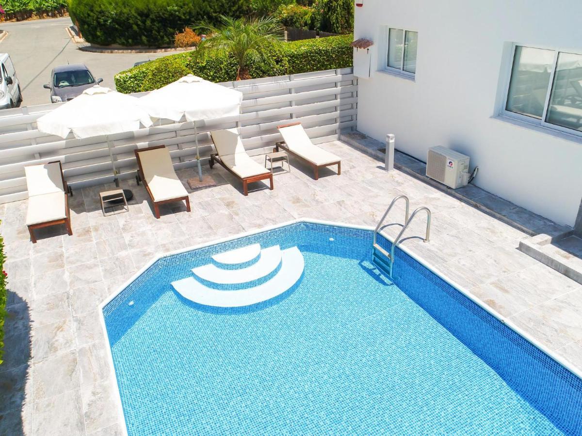 Bungalow Mikaella By Ezoria Villas Korall-öböl Kültér fotó