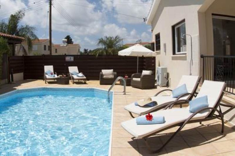 Bungalow Mikaella By Ezoria Villas Korall-öböl Kültér fotó